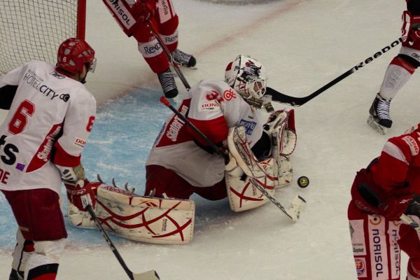 AAB Ishockey vs. Roedovre Mighty Bulls.